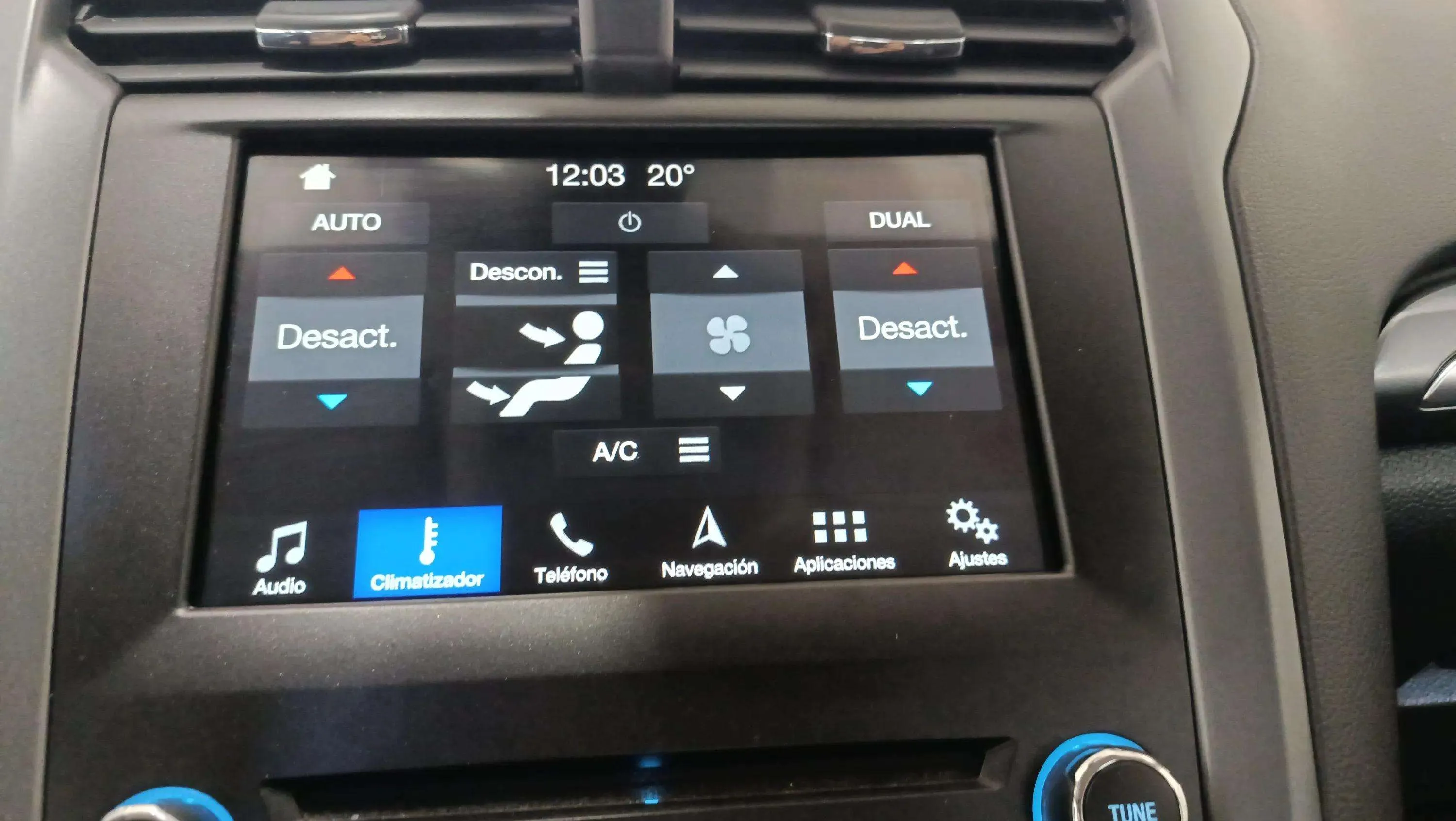 Ford Mondeo 1.5 EcoBoost Titanium - foto 18