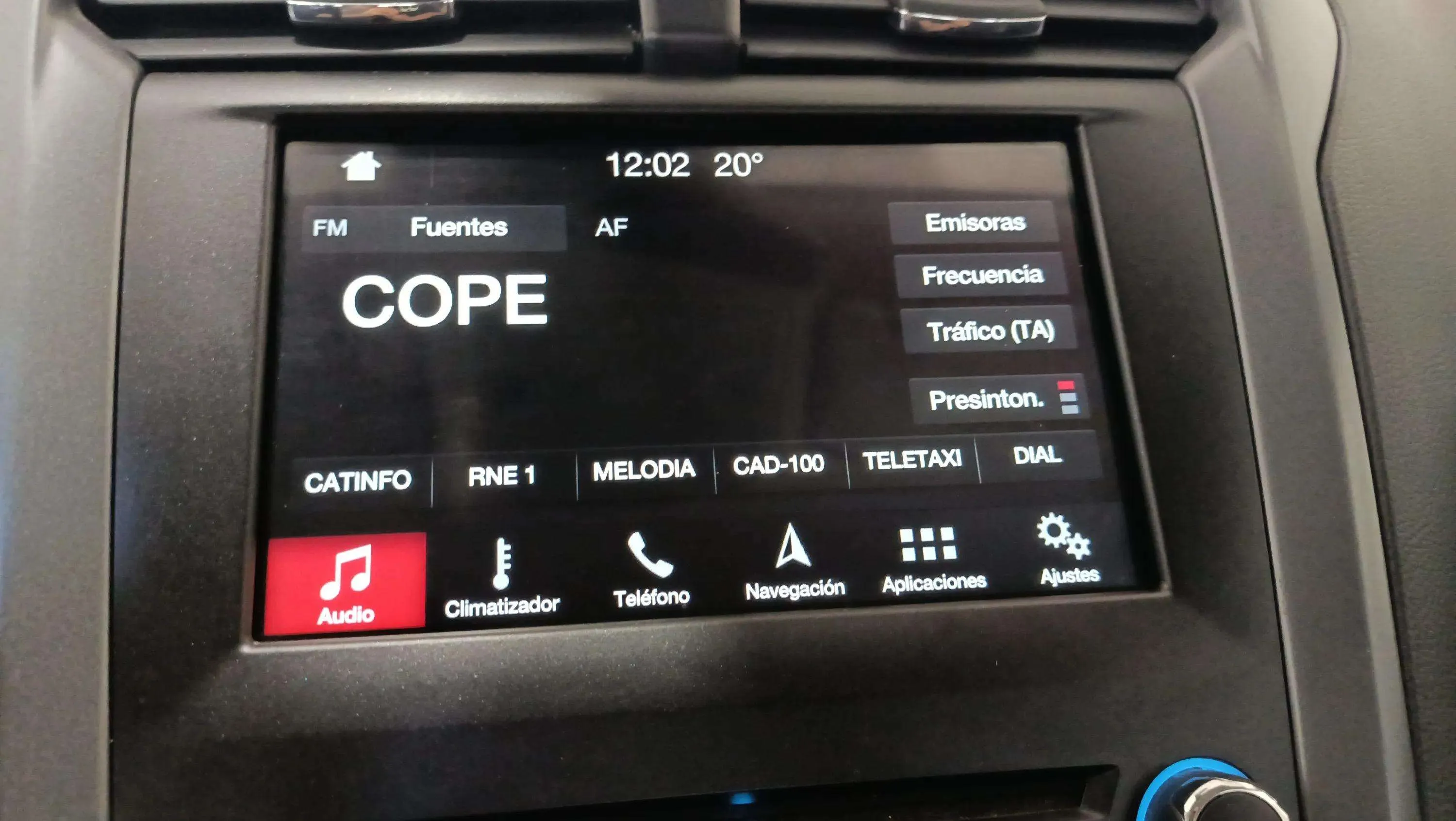 Ford Mondeo 1.5 EcoBoost Titanium - foto 19