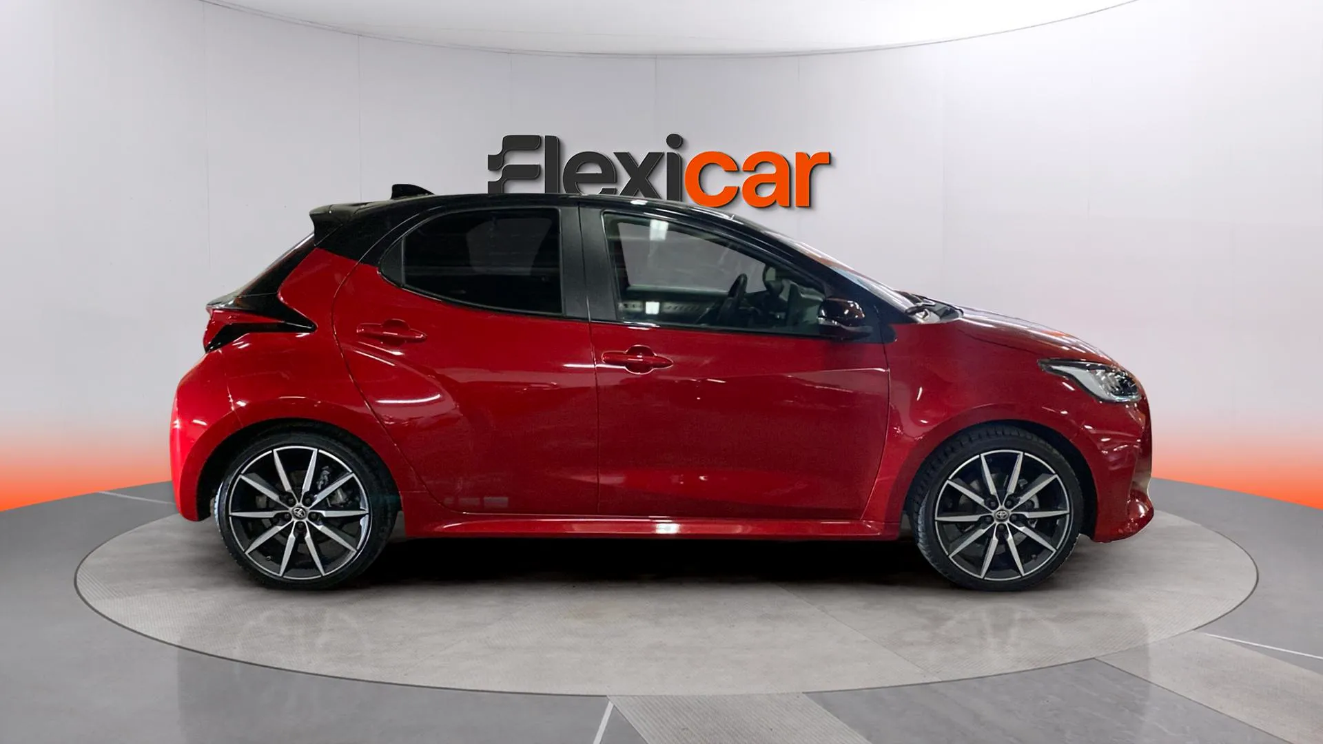 Toyota Yaris 1.5 130H GR Sport Plus - foto 5