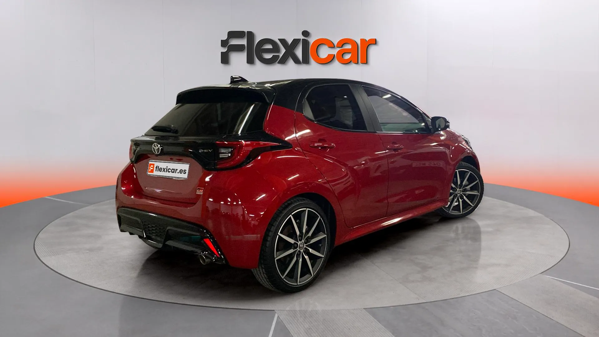 Toyota Yaris 1.5 130H GR Sport Plus - foto 7