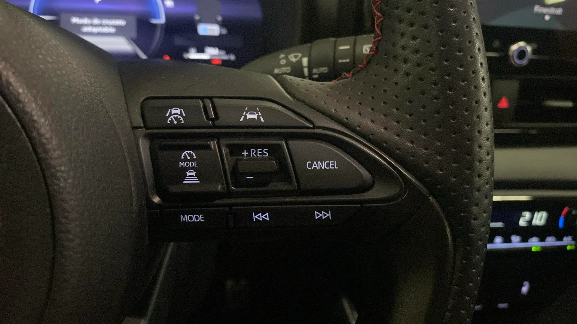 Toyota Yaris 1.5 130H GR Sport Plus - foto 14