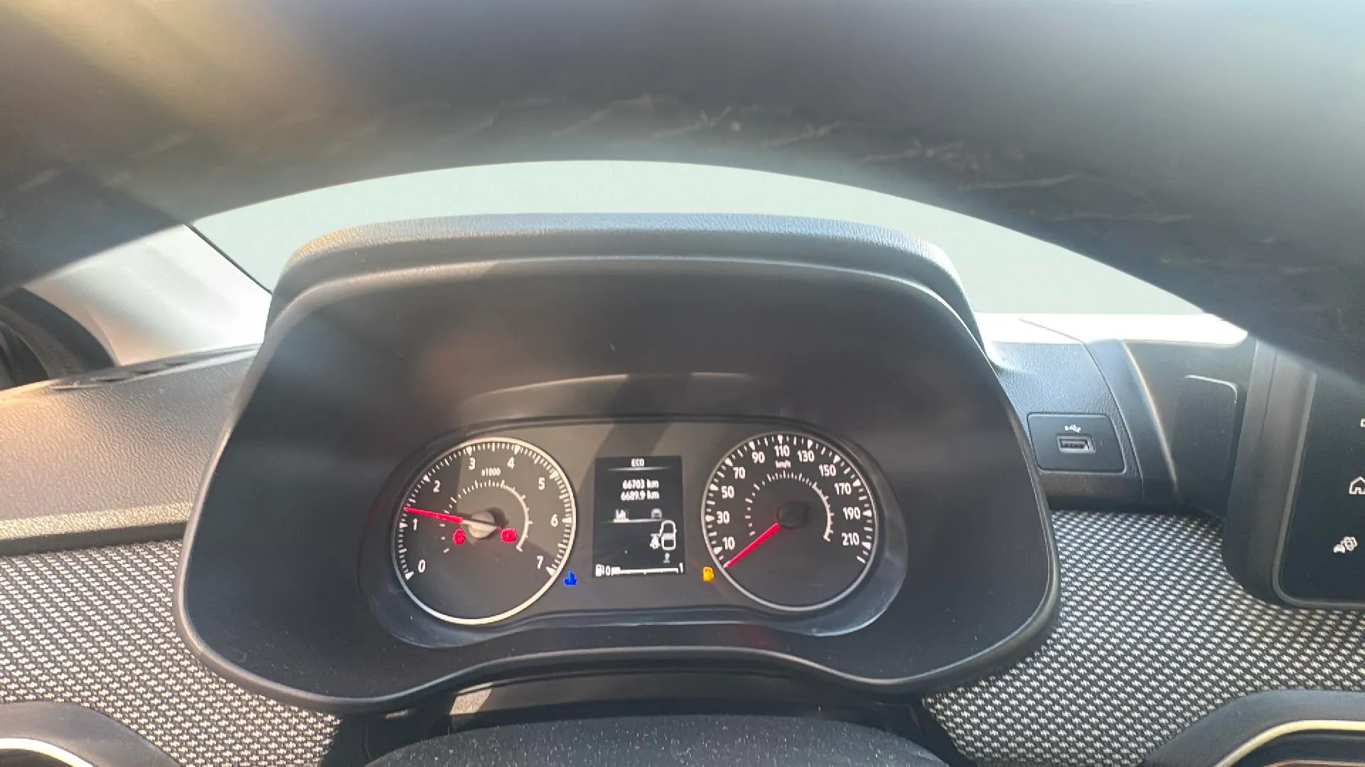 Dacia Sandero Essential TCe - foto 14