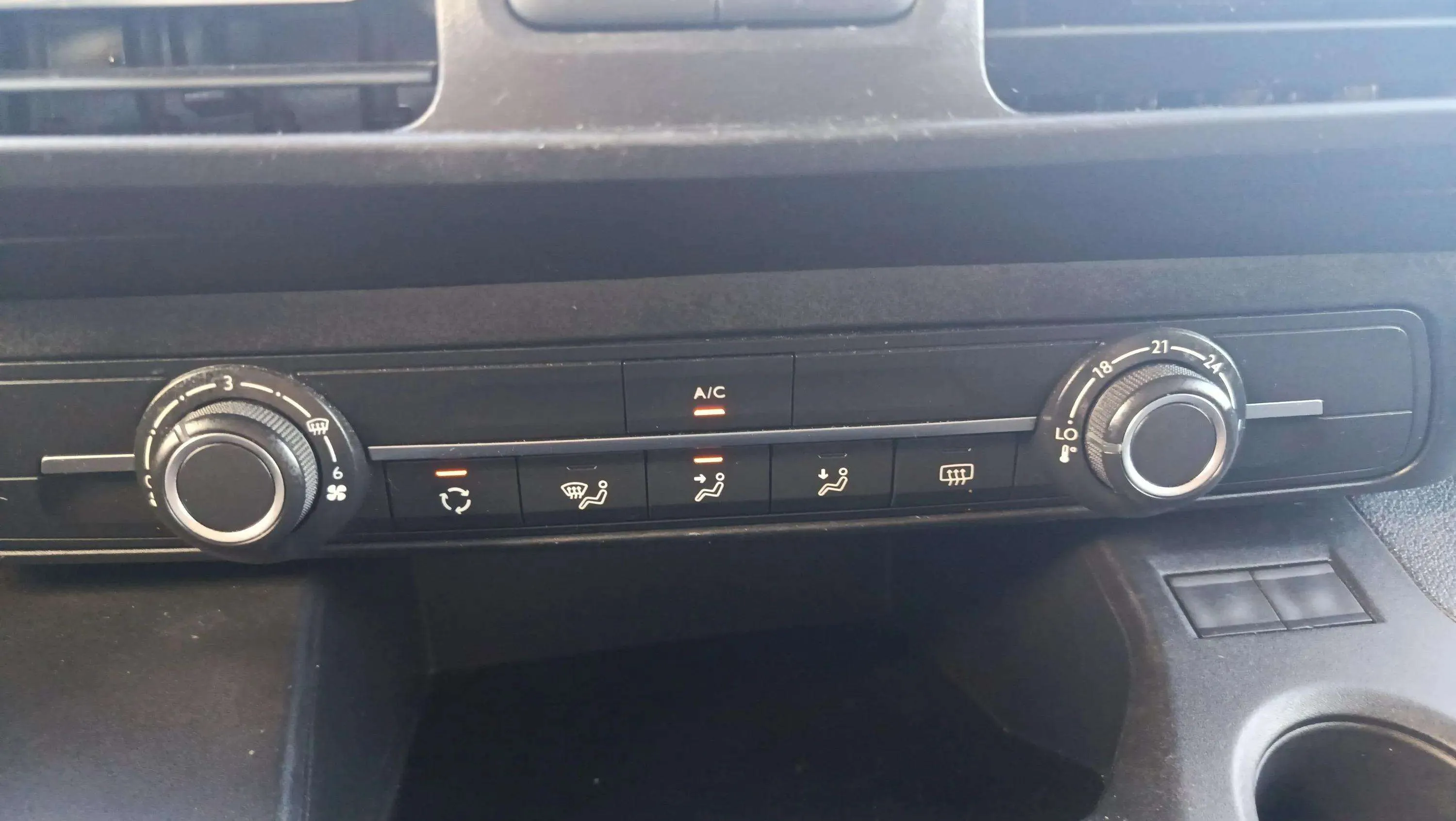 Peugeot Rifter Active Pack Standard BlueHDi - foto 21