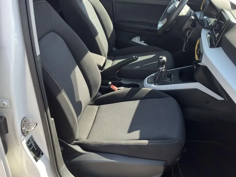 SEAT Arona 1.0 TSI Style - foto 24