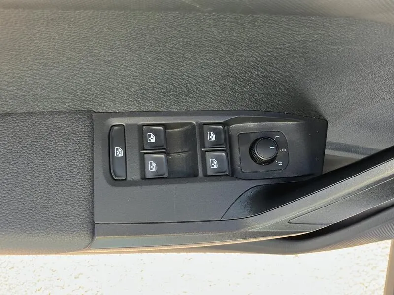 SEAT Arona 1.0 TSI Style - foto 12