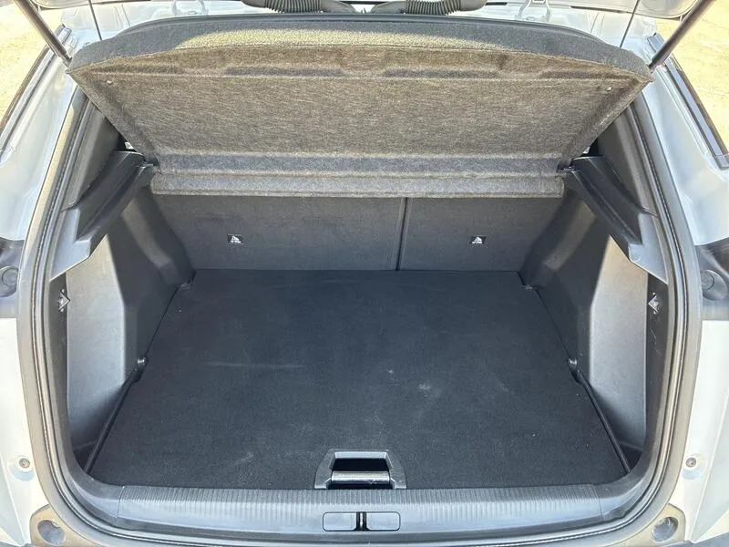 Peugeot 2008 Allure PureTech - foto 36