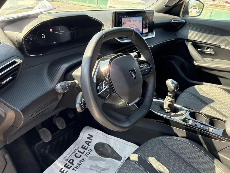 Peugeot 2008 Allure PureTech - foto 10