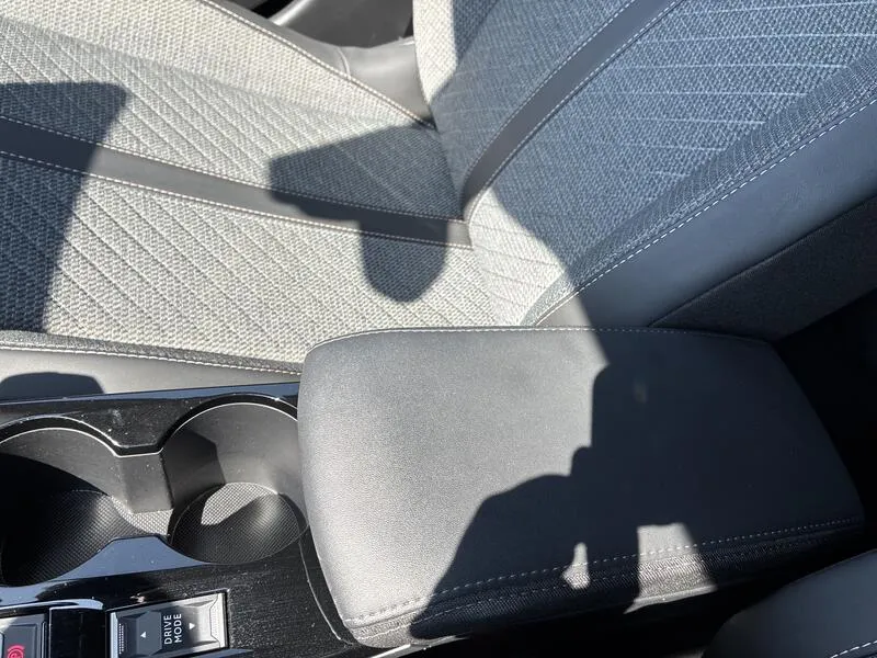 Peugeot 2008 Allure PureTech - foto 19