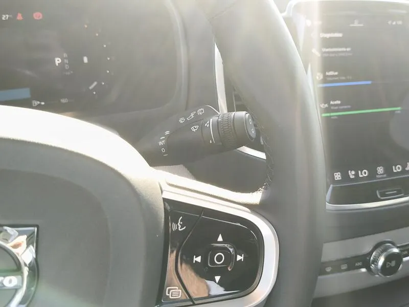 Volvo XC90 2.0 B5 D AWD Plus Dark - foto 25