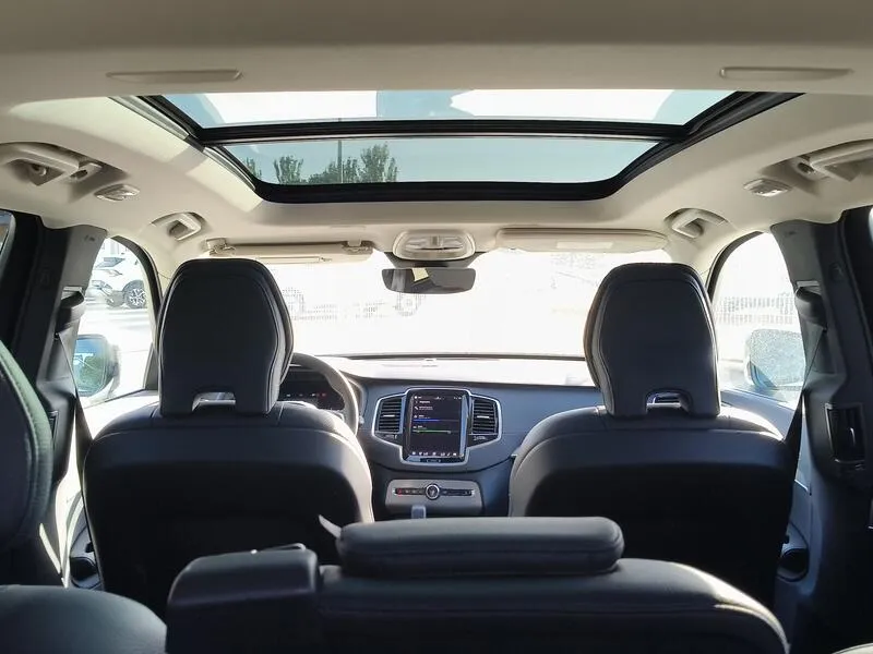 Volvo XC90 2.0 B5 D AWD Plus Dark - foto 39