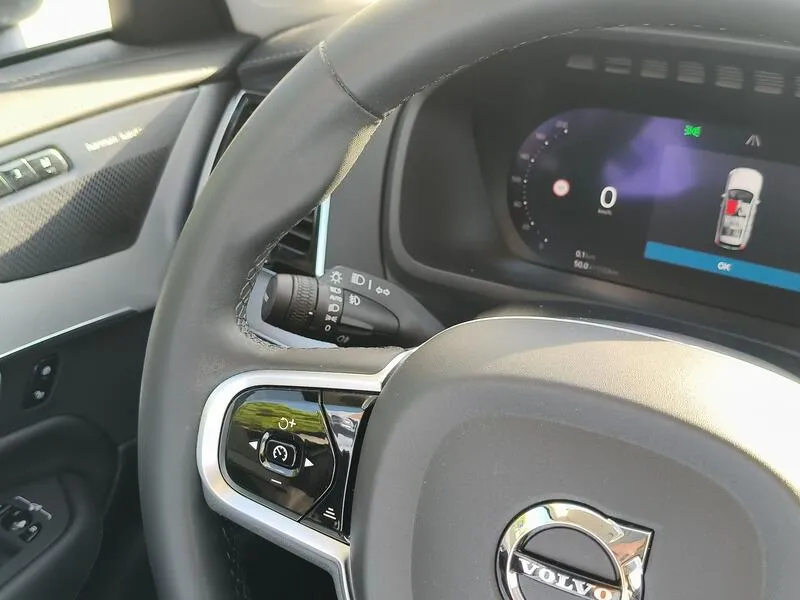 Volvo XC90 2.0 B5 D AWD Plus Dark - foto 26