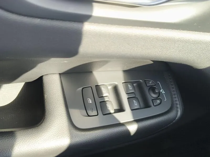 Volvo XC60 2.0 T6 AWD Recharge Inscription Exp - foto 30