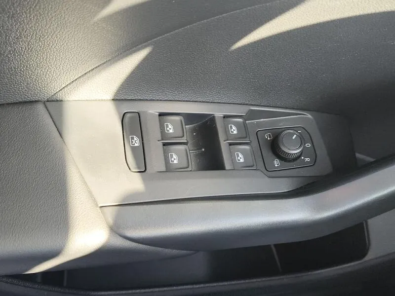 Volkswagen T-Cross Advance 1.0 TSI - foto 29