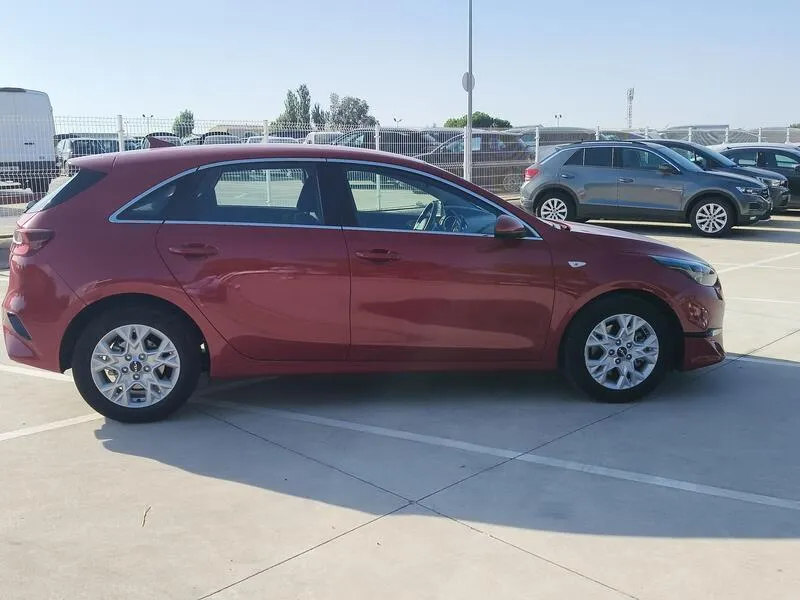 Kia XCeed 1.0 MHEV Drive - foto 7