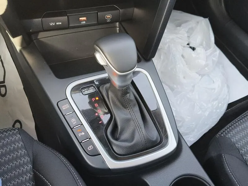 Kia XCeed 1.0 MHEV Drive - foto 13