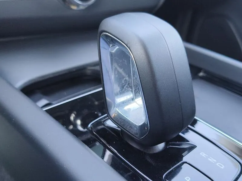 Volvo XC60 2.0 B4 D Core - foto 14
