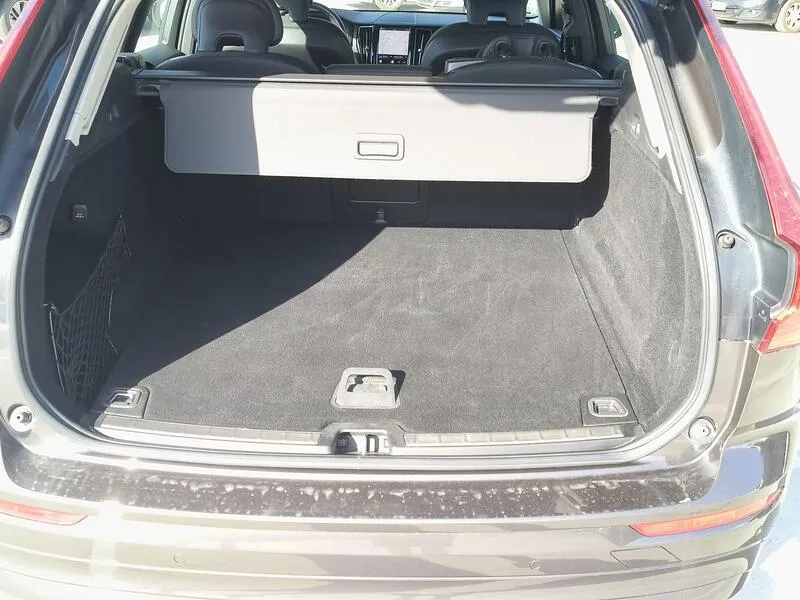 Volvo XC60 2.0 B4 D Core - foto 42