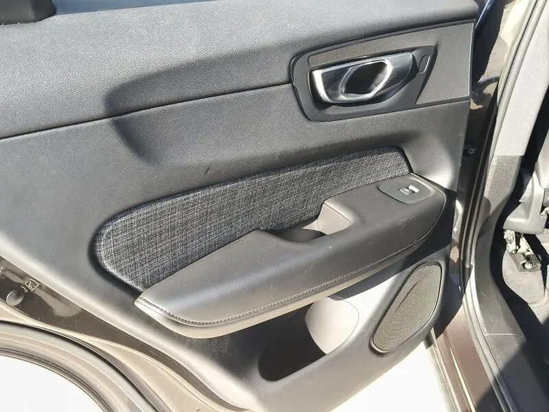 Volvo XC60 2.0 B4 D Core - foto 37