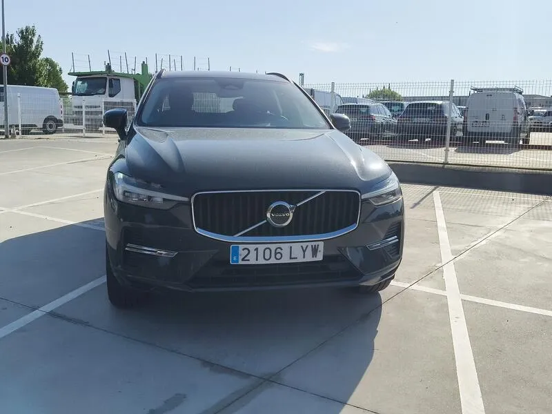 Volvo XC60 2.0 B4 D Core - foto 9