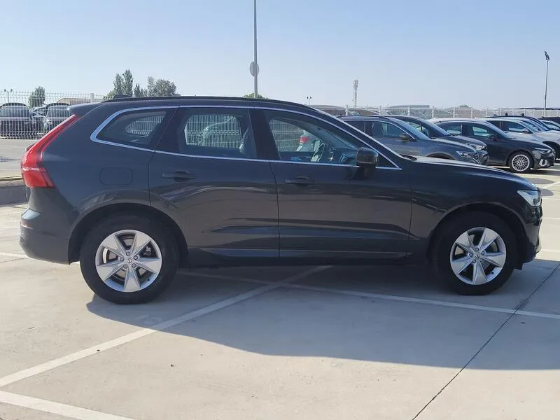 Volvo XC60 2.0 B4 D Core - foto 7