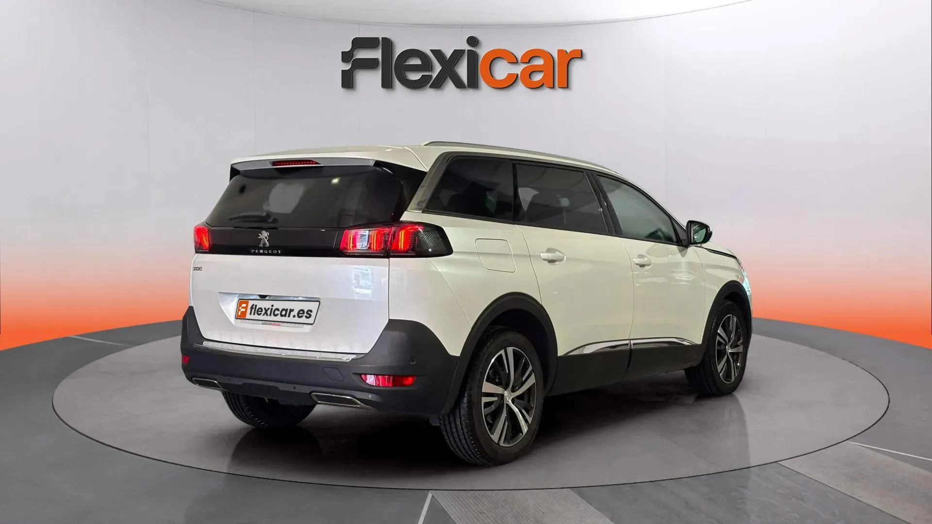 Peugeot 5008 1.5 BlueHDi Allure EAT8 - foto 5