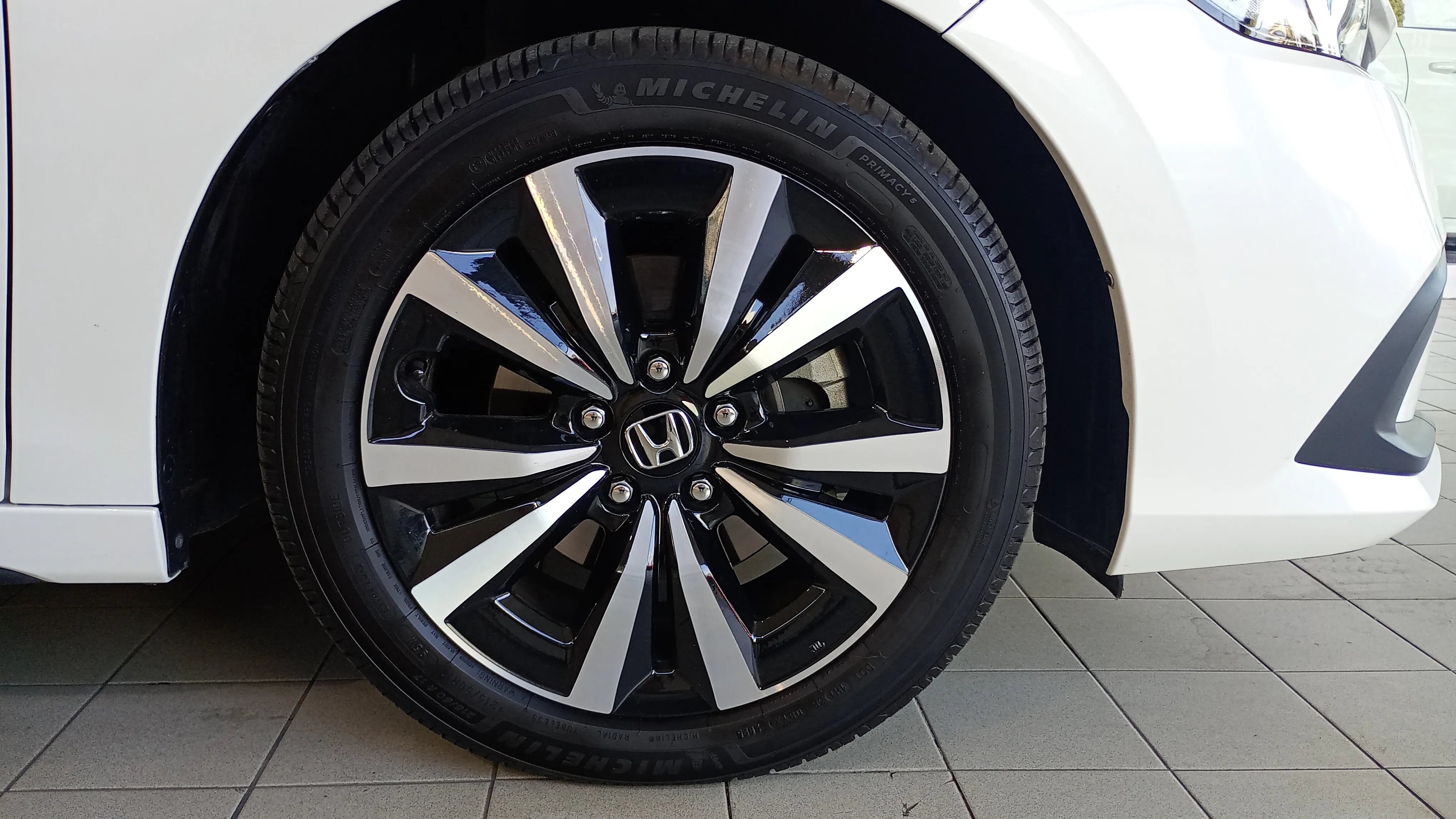 Honda Civic 2.0 i-MMD Elegance CVT - foto 9