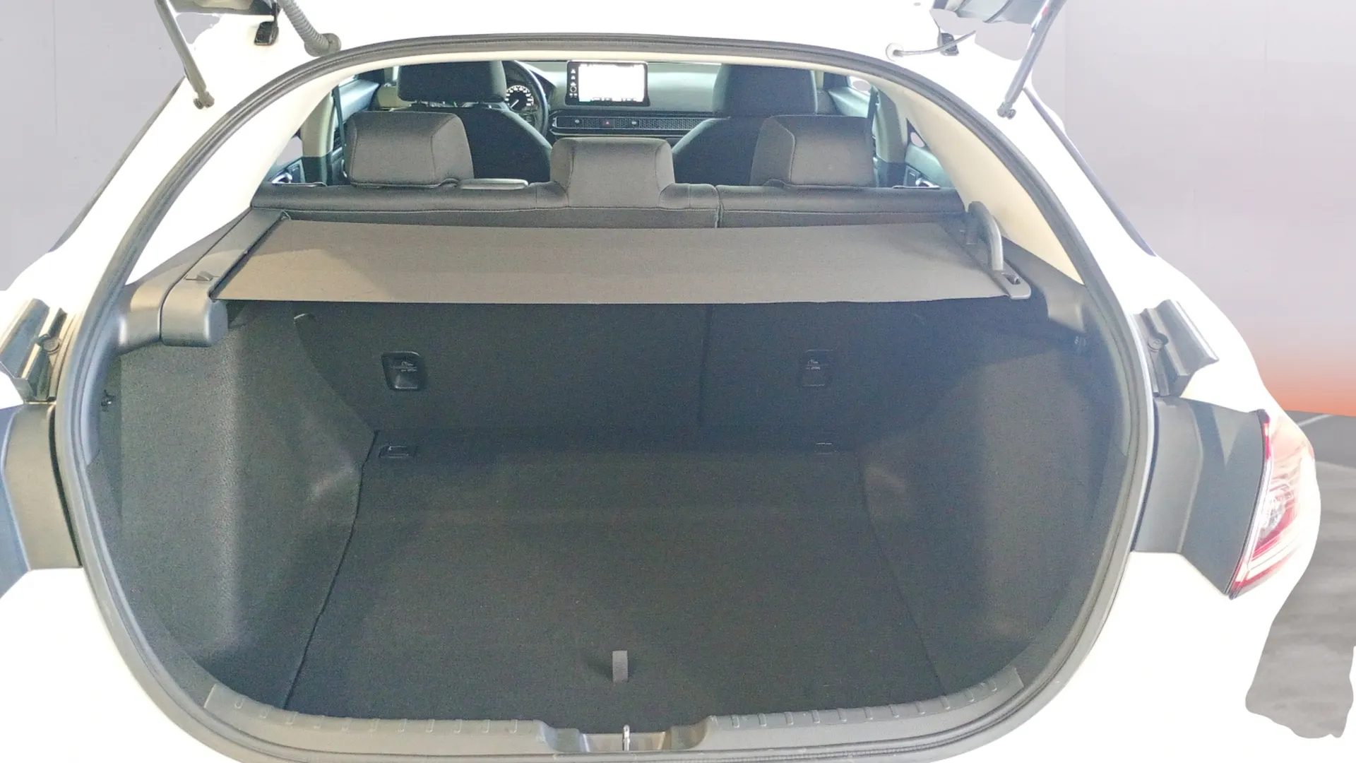 Honda Civic 2.0 i-MMD Elegance CVT - foto 21