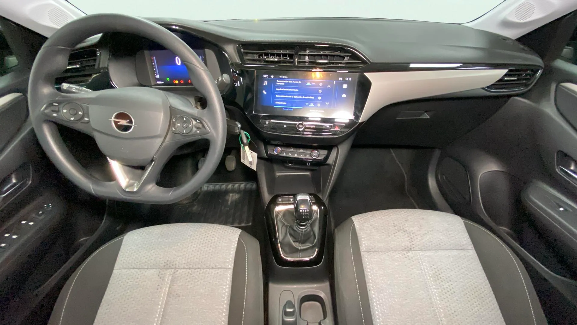Opel Corsa 1.2T XHL - foto 13