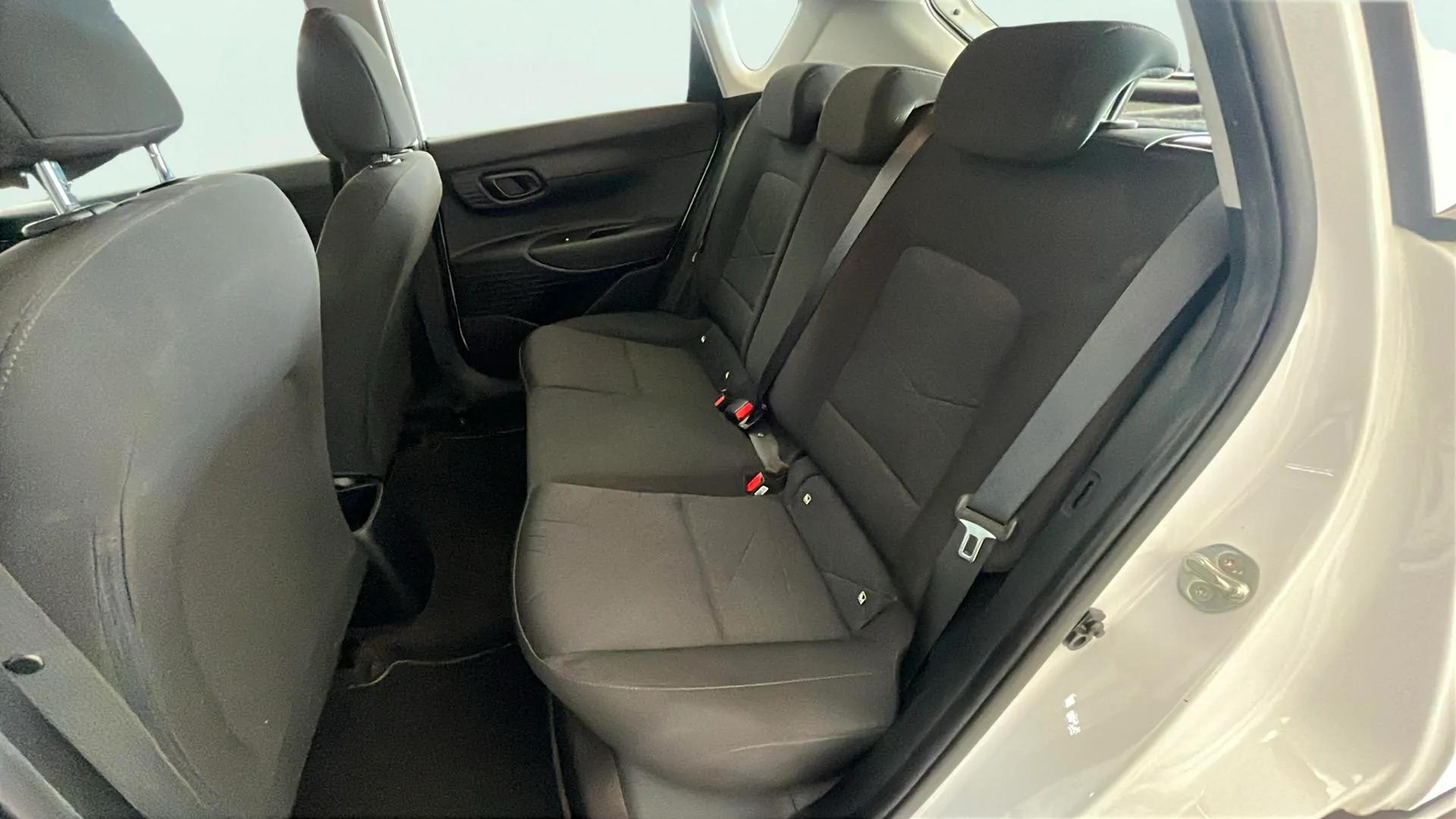 Hyundai Bayon 1.2 MPI Essence - foto 13