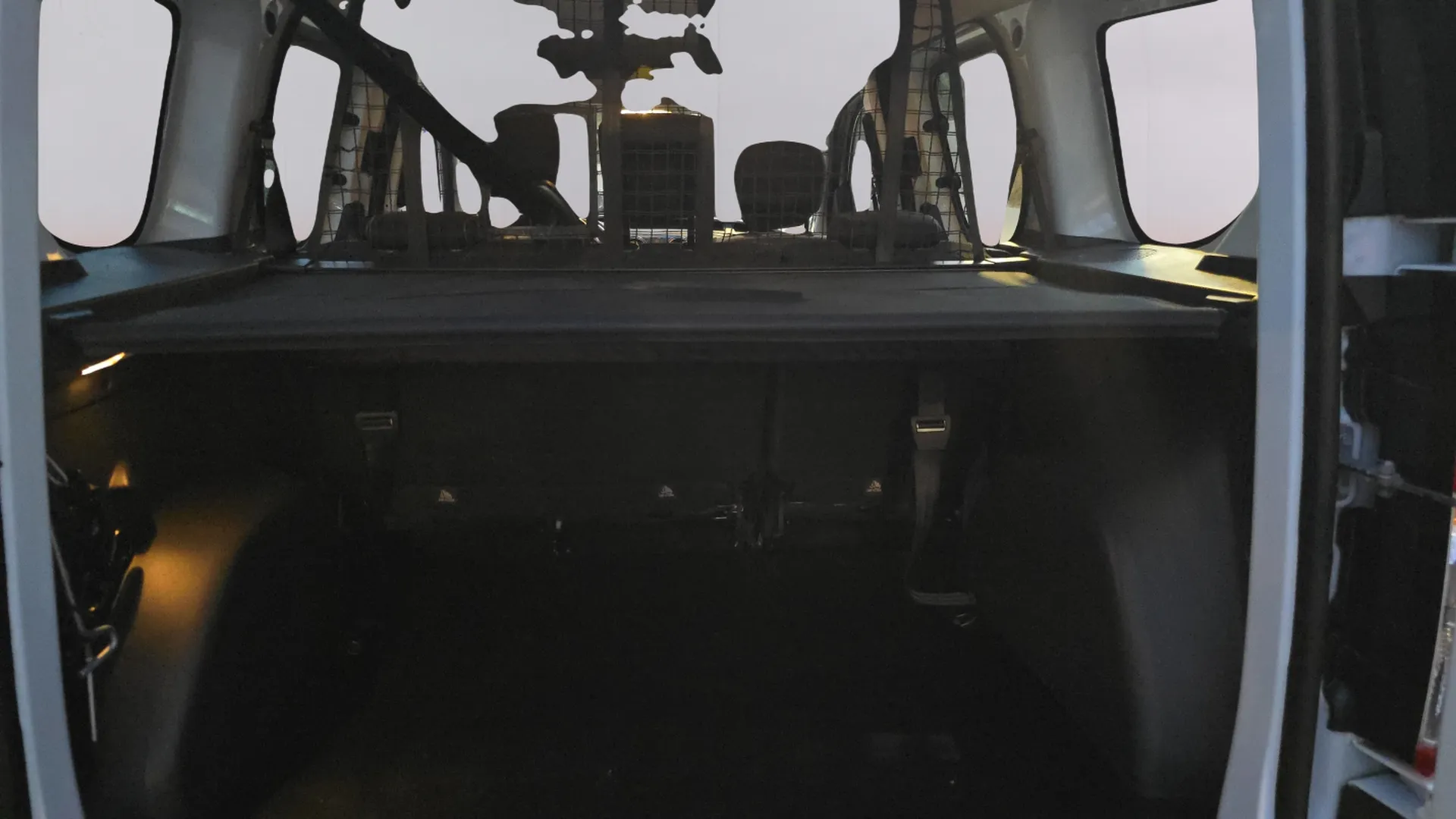 Dacia Dokker Stepway Essential 1.3 TCe GPF - foto 16