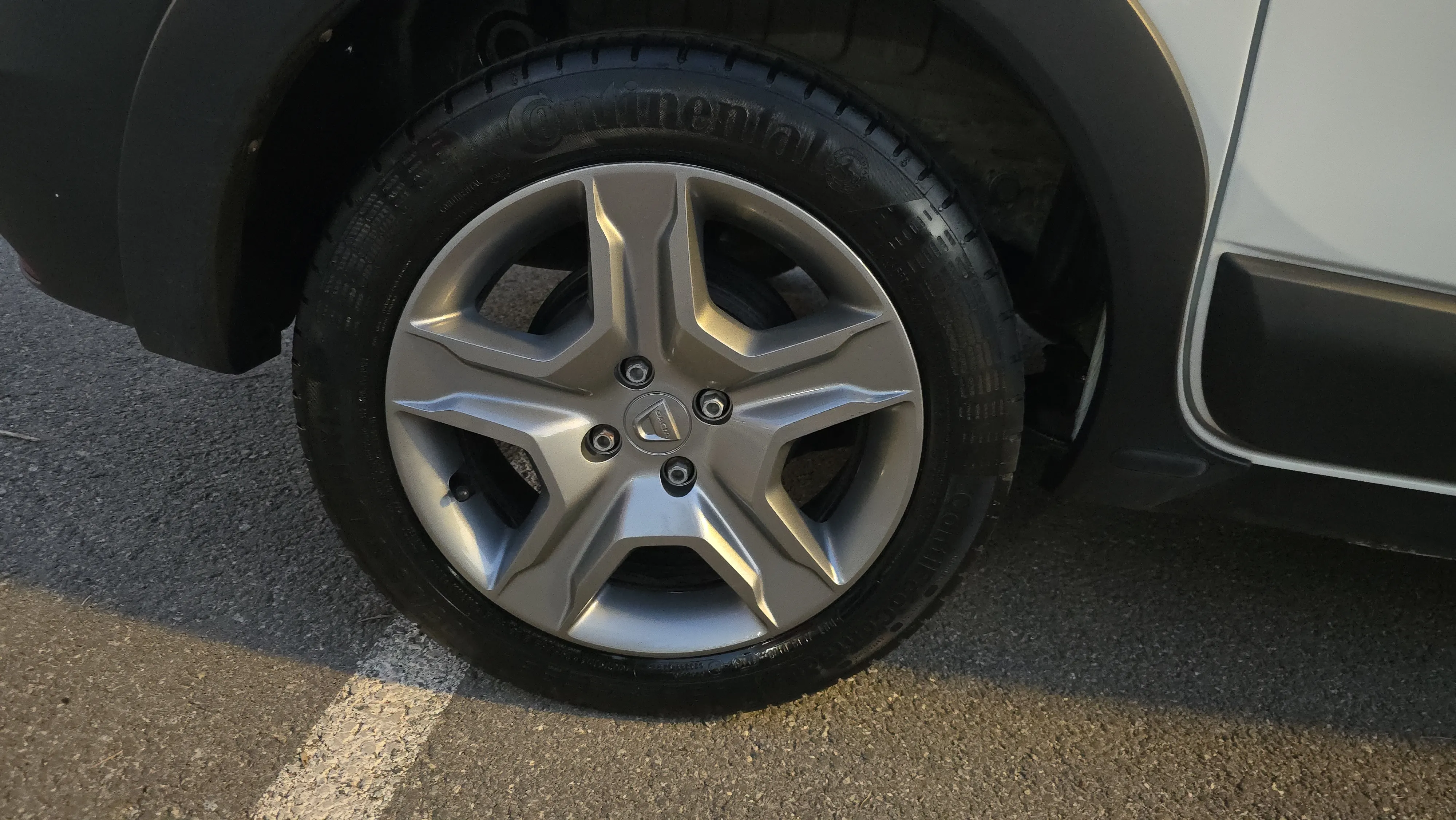 Dacia Dokker Stepway Essential 1.3 TCe GPF - foto 26