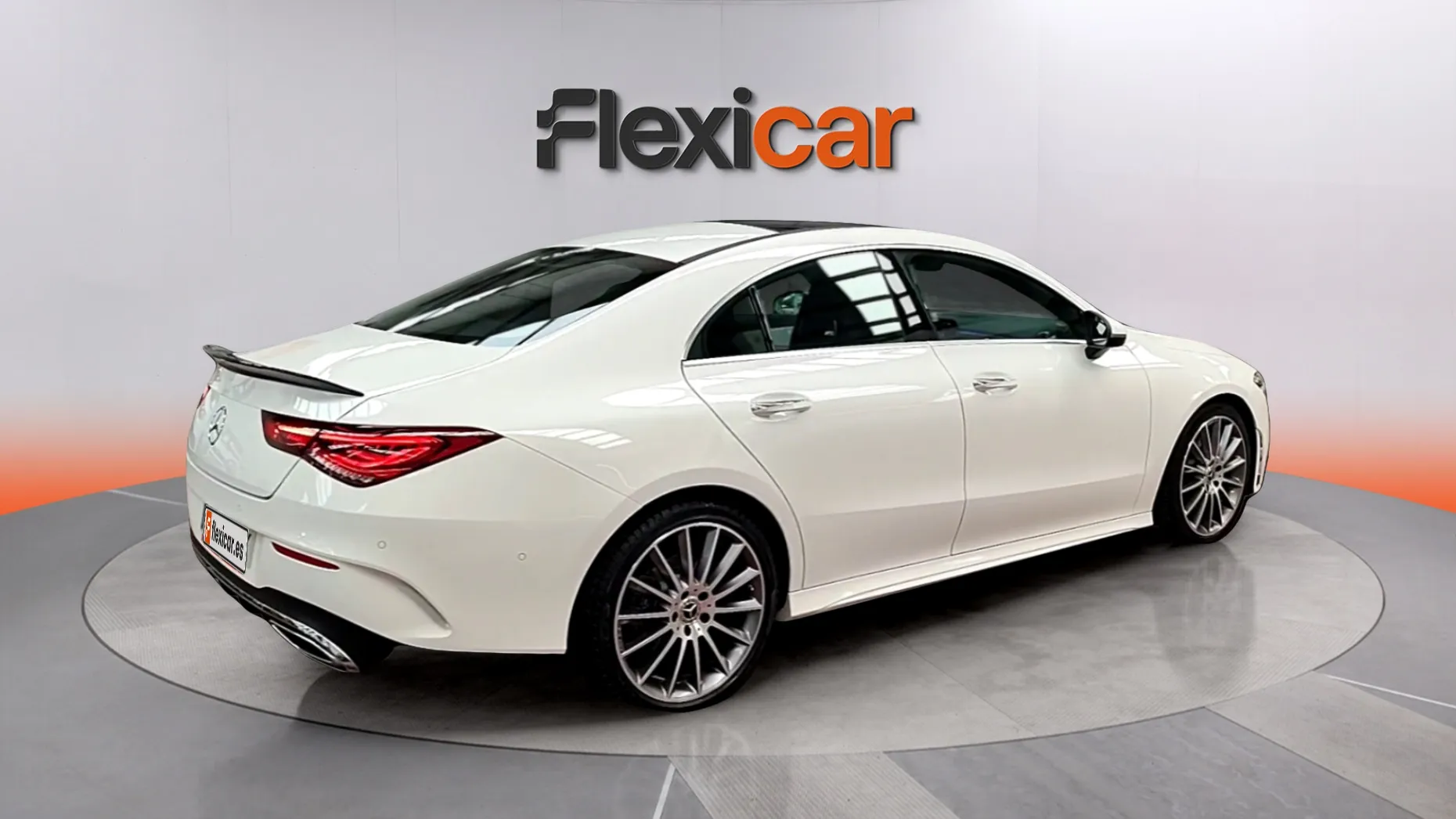 Mercedes-Benz CLA 200 - foto 8