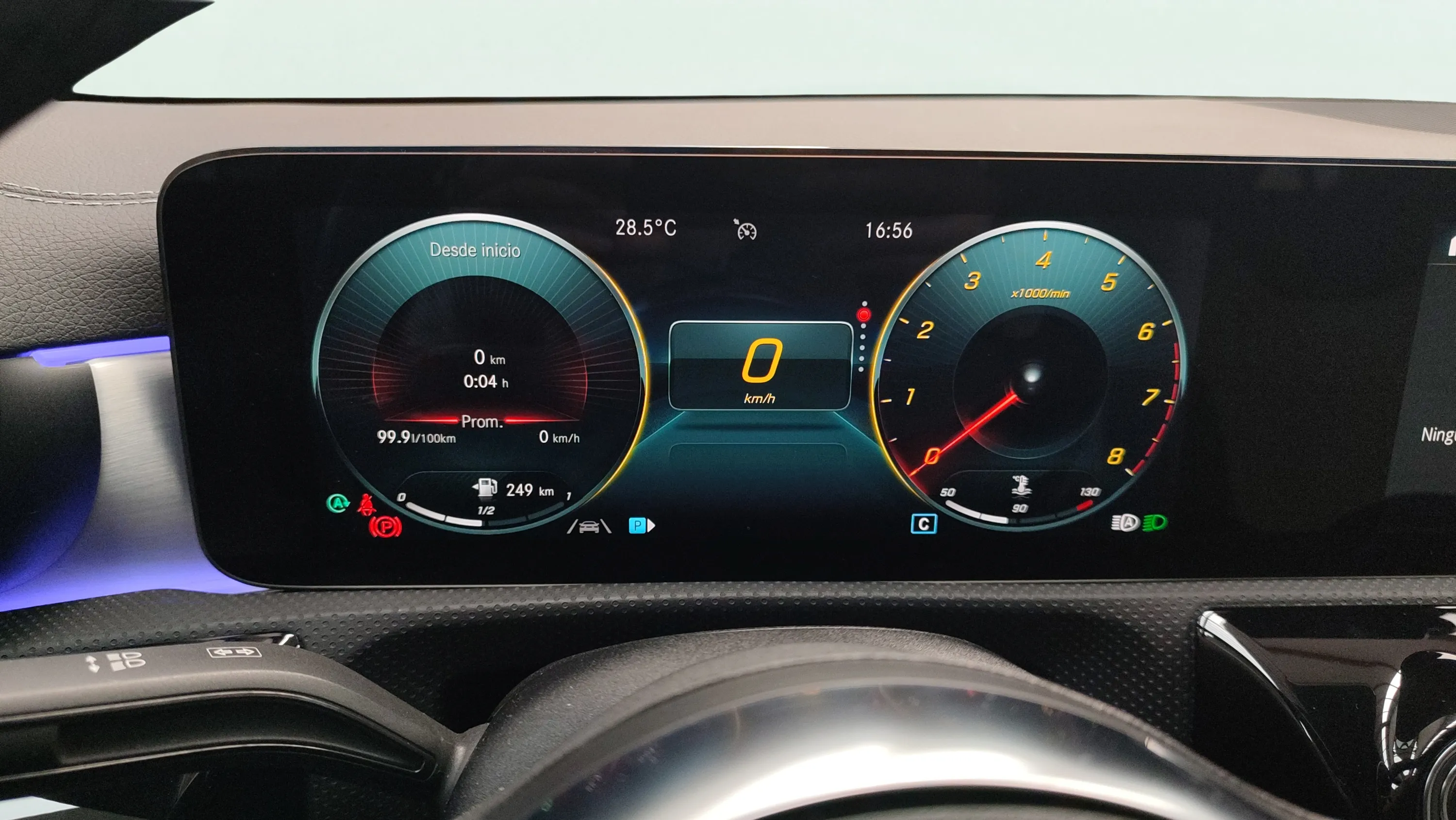 Mercedes-Benz CLA 200 - foto 16