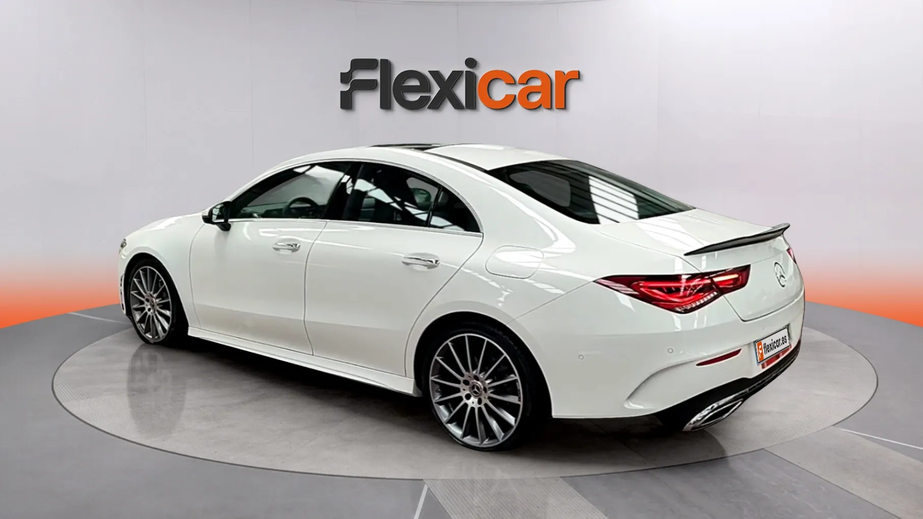 Mercedes-Benz CLA 200 - foto 6