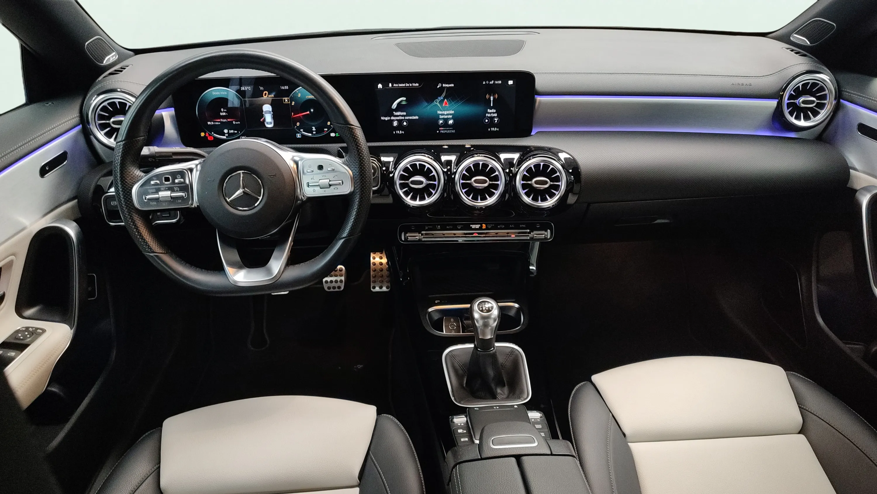Mercedes-Benz CLA 200 - foto 9