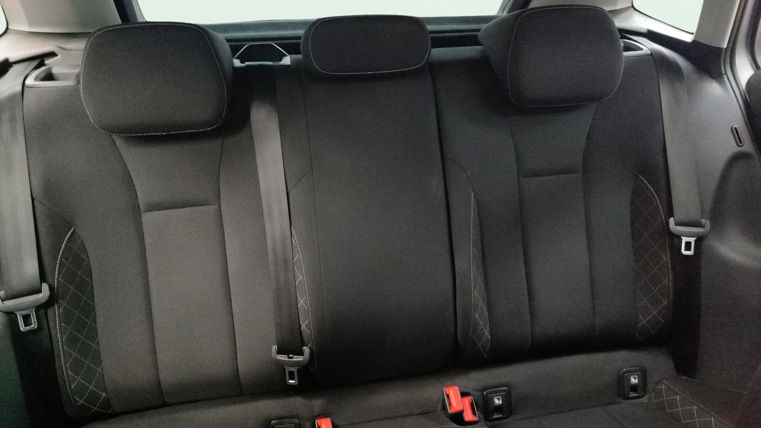 Škoda Scala 1.0 TSI Active - foto 18