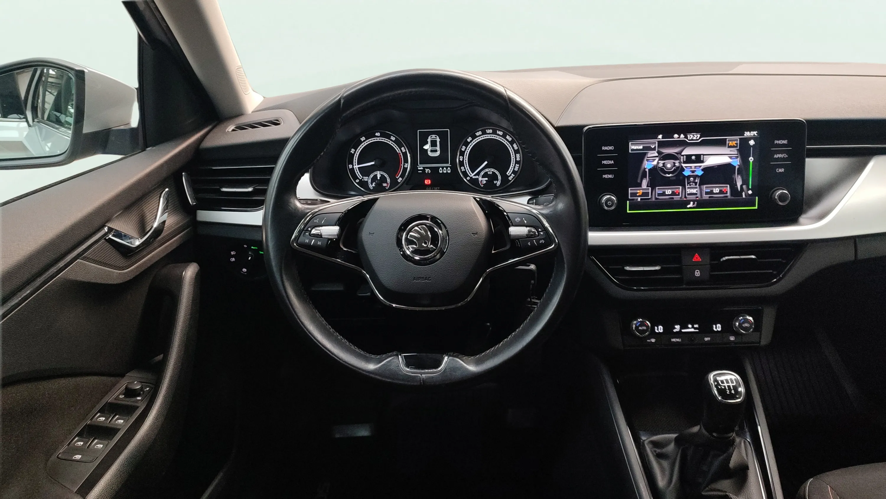 Škoda Scala 1.0 TSI Active - foto 9