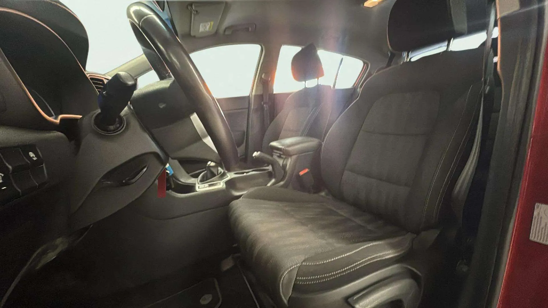 Kia Sportage 1.6 GDi Business 4x2 - foto 11