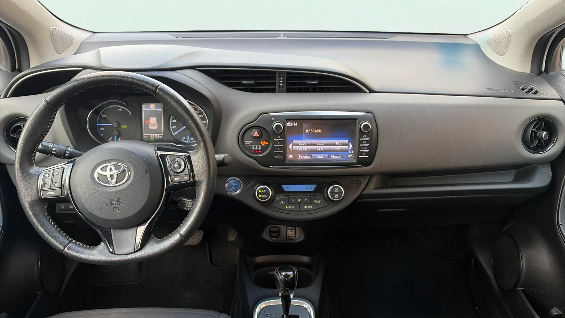 Toyota Yaris 1.5 100H Active Tech - foto 14