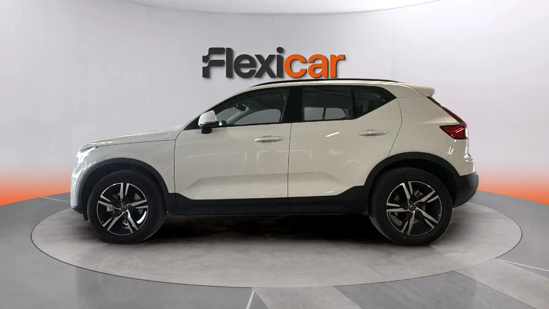 Volvo XC40 2.0 B3 G Essential - foto 5