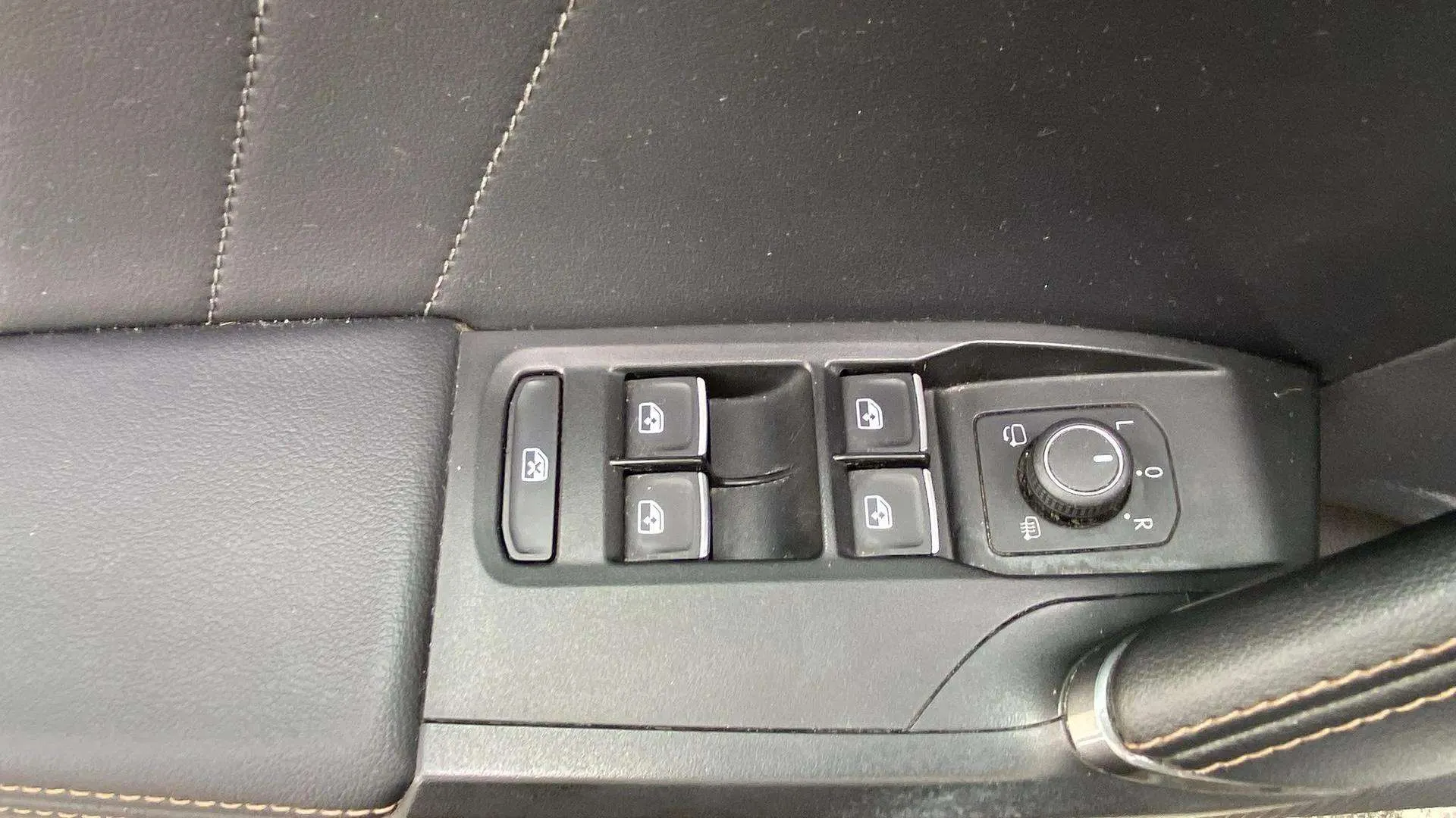 Cupra Formentor 1.5 TSI DSG - foto 21