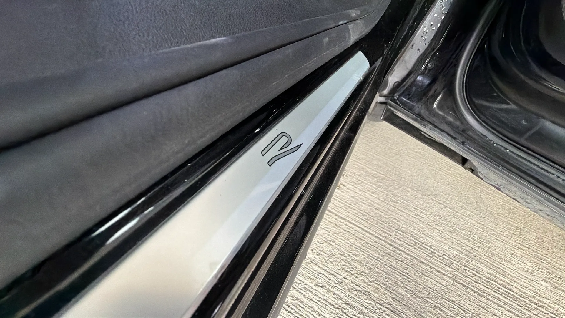 Volkswagen Tiguan R-Line 2.0 TDI DSG - foto 37