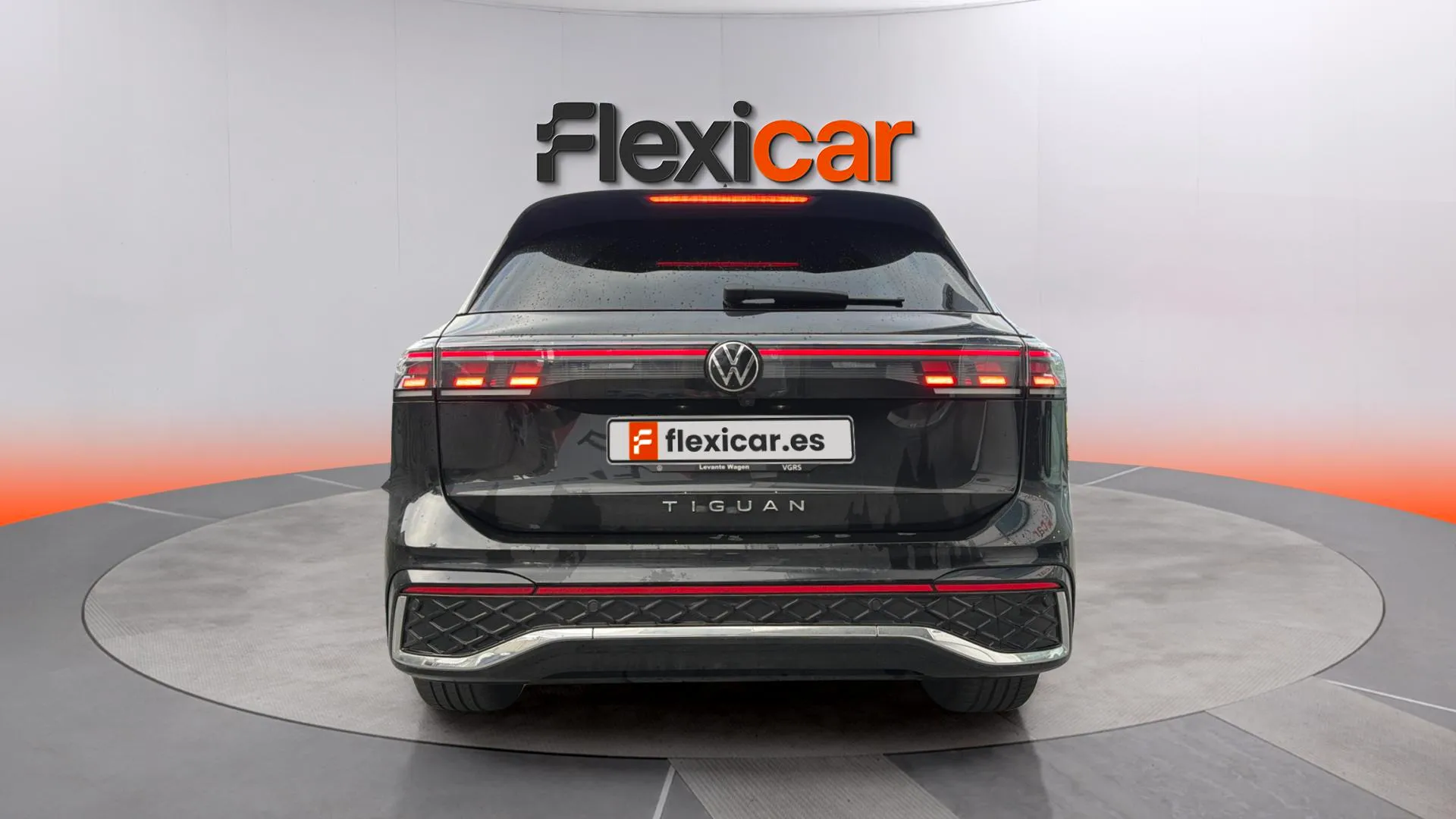 Volkswagen Tiguan R-Line 2.0 TDI DSG - foto 5