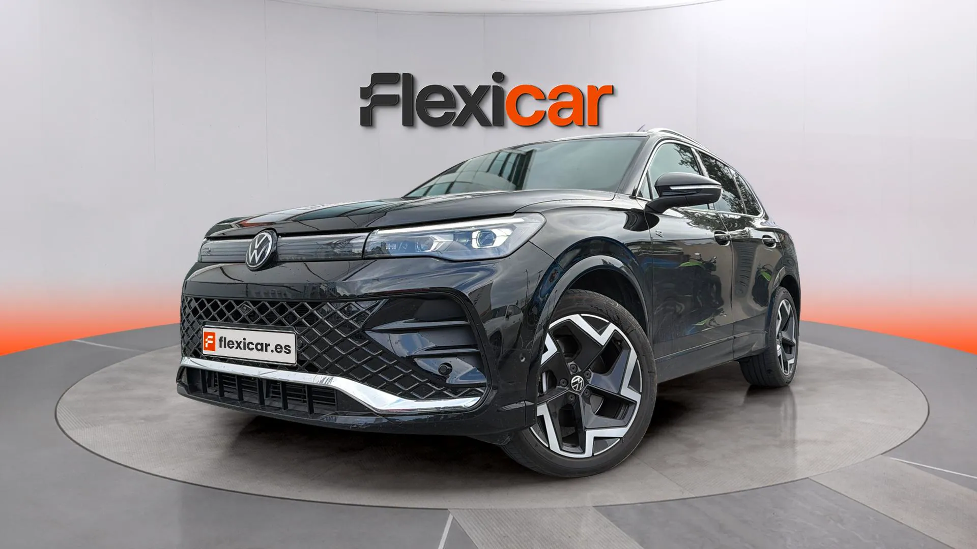 Volkswagen Tiguan R-Line 2.0 TDI DSG - foto 7