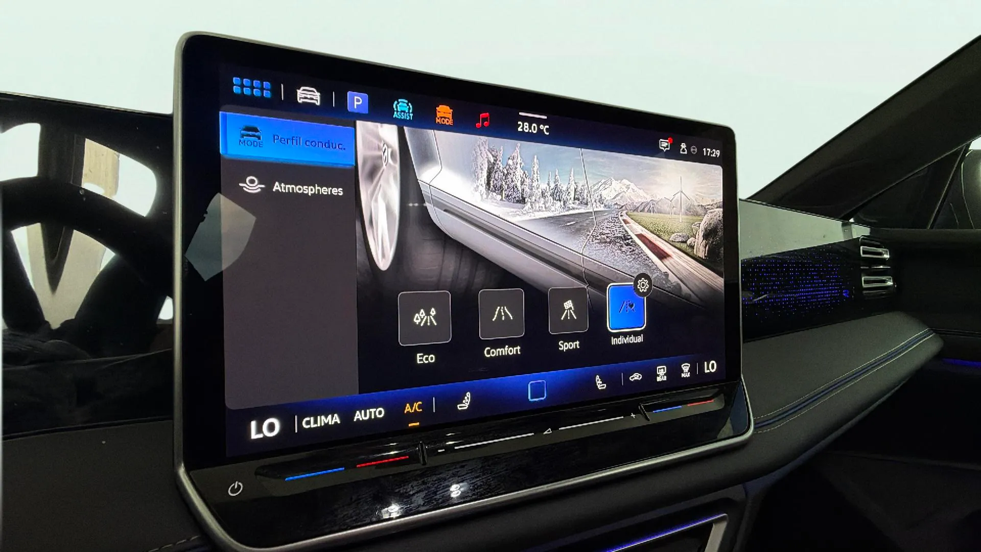 Volkswagen Tiguan R-Line 2.0 TDI DSG - foto 23