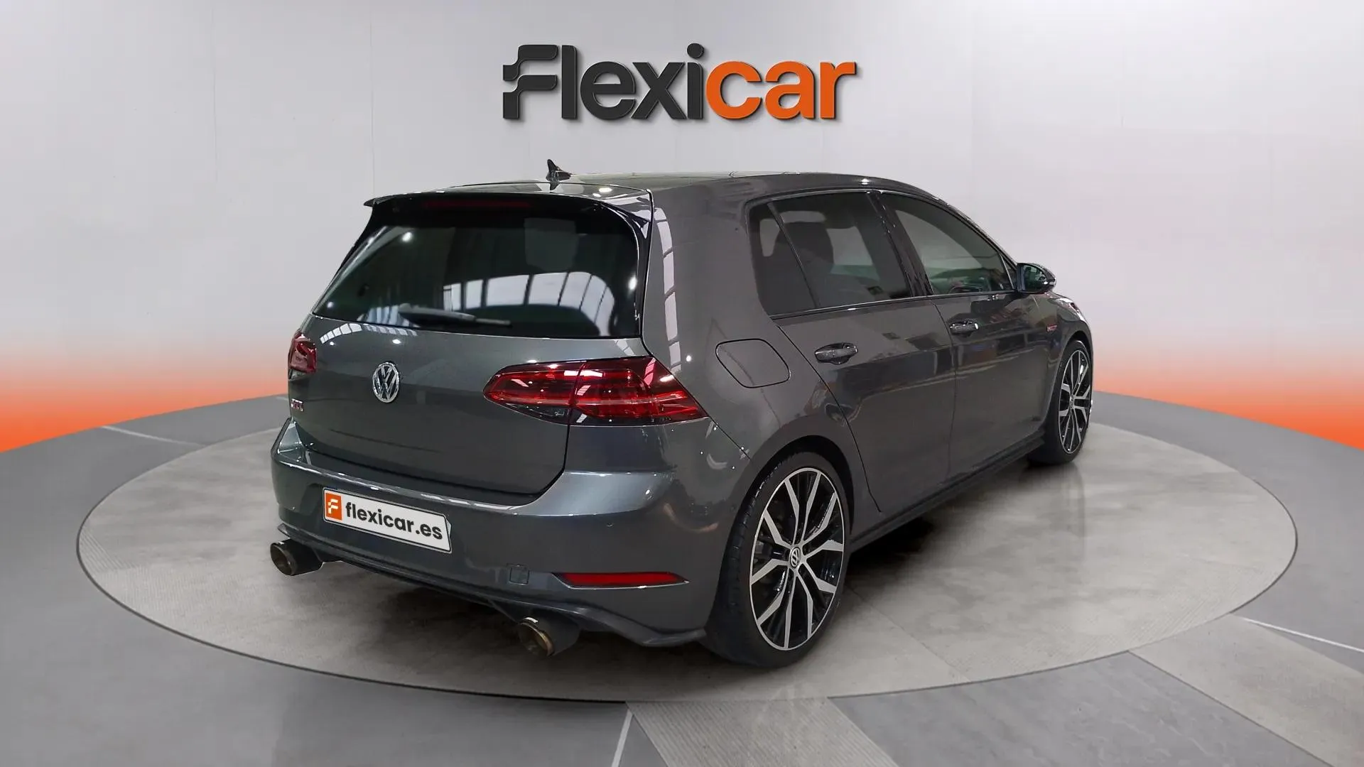 Volkswagen Golf GTI Performance 2.0 TSI DSG - foto 5