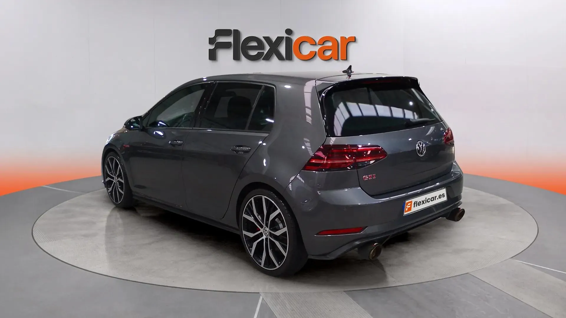 Volkswagen Golf GTI Performance 2.0 TSI DSG - foto 8