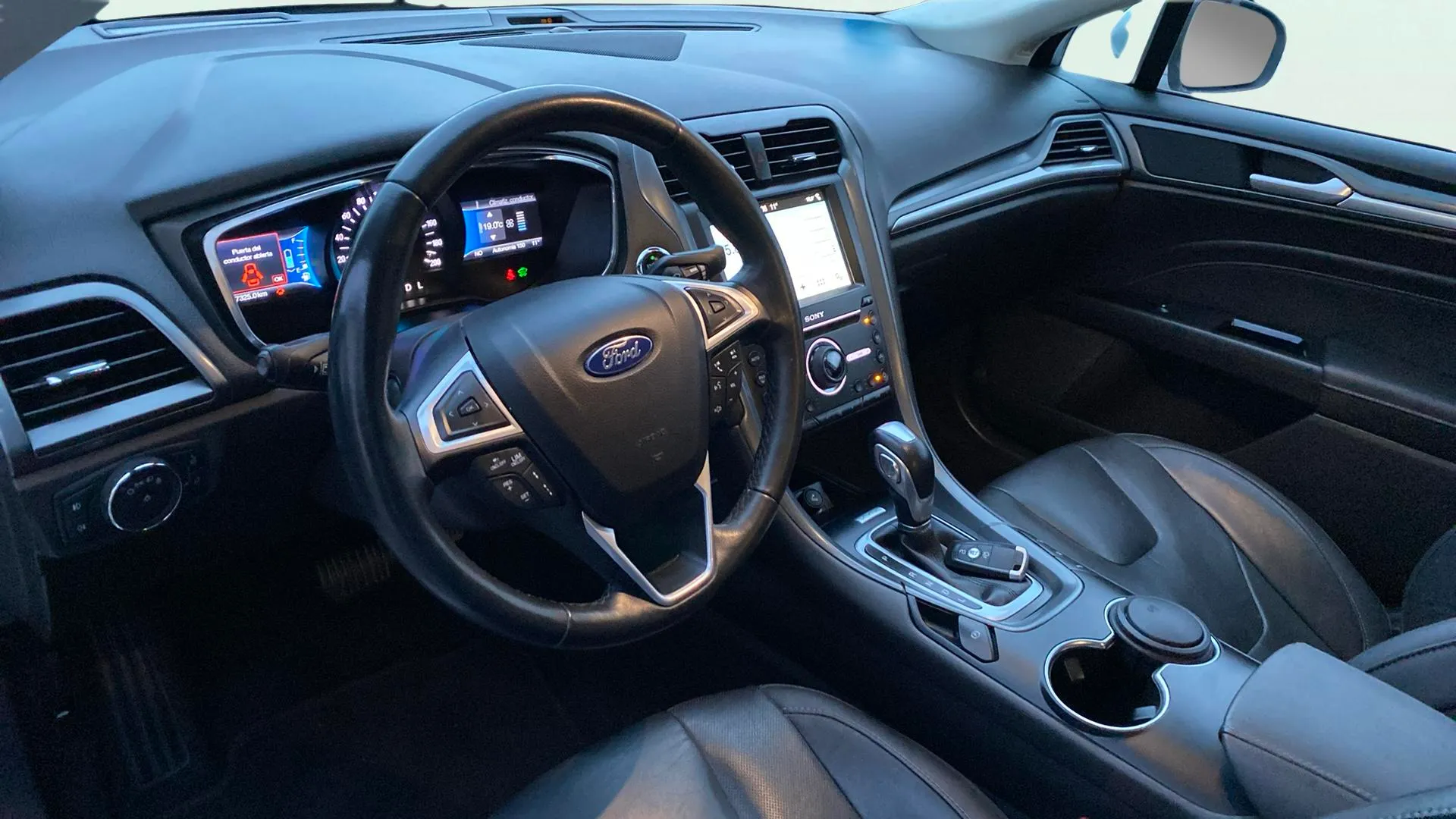 Ford Mondeo 2.0 Híbrido Titanium HEV - foto 18