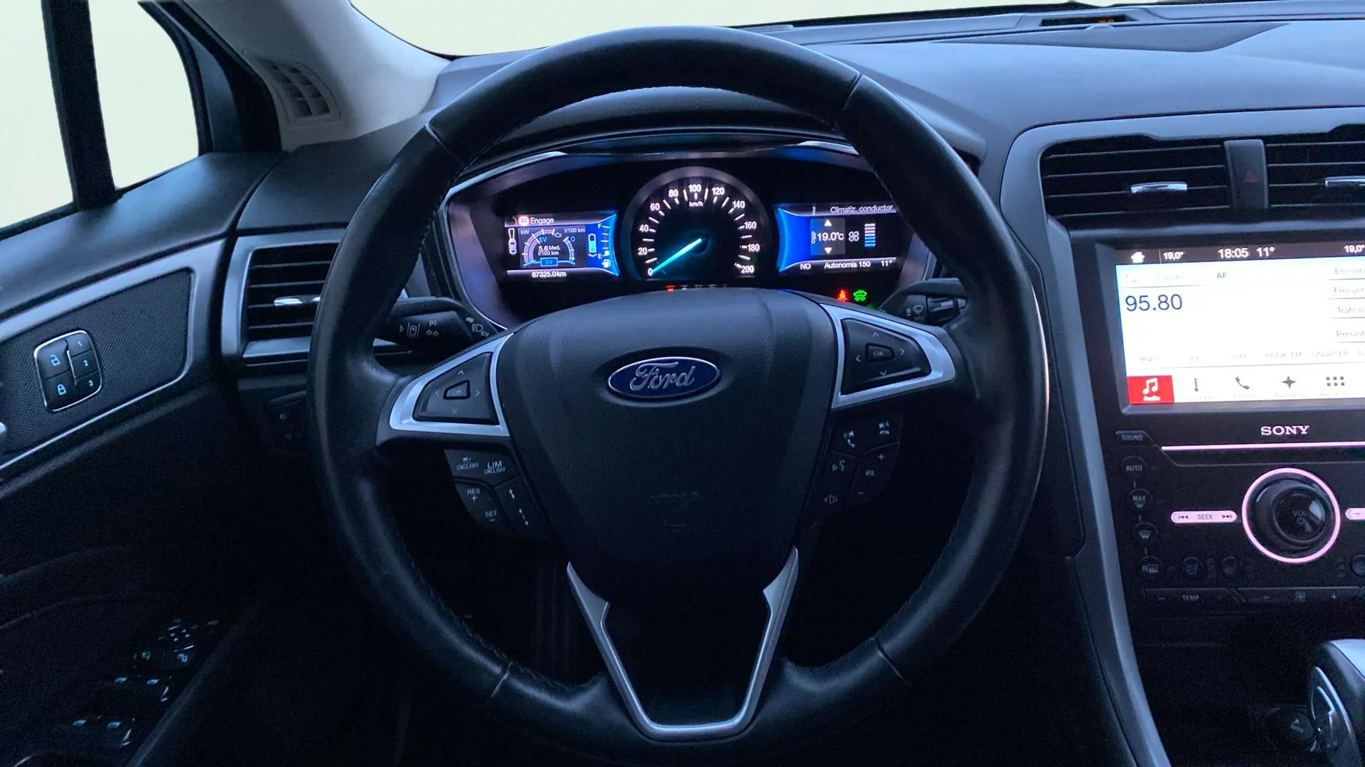 Ford Mondeo 2.0 Híbrido Titanium HEV - foto 14