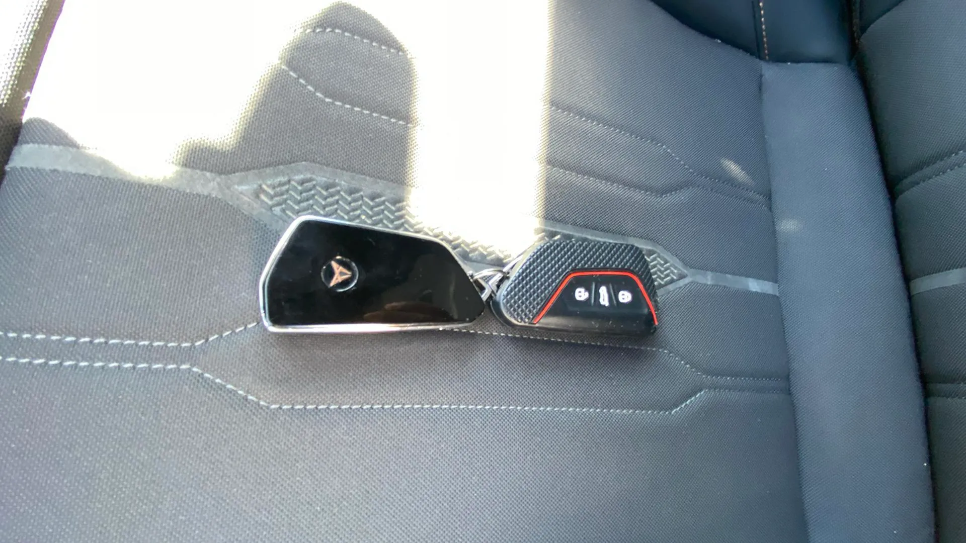 Cupra Formentor 1.4 e-Hybrid VZ DSG - foto 19